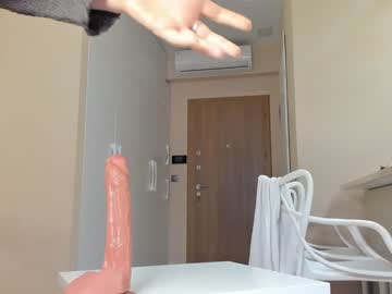 girl
        melon_mussy cam image #1353406