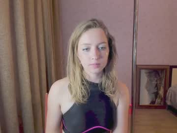 girl
        candy_campbell cam image #2022628