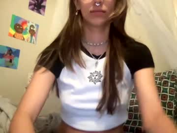 girl
        skinnylegendd cam image #1522459