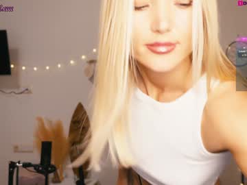 girl
        beanco_ cam image #4961374