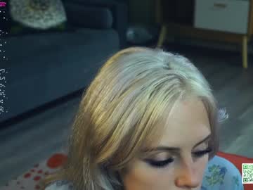 girl
        audreycarvin cam image #4608828