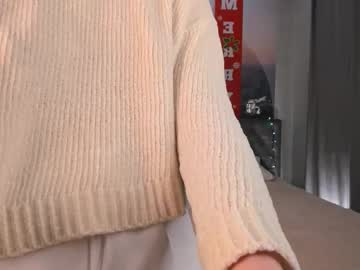 girl
        erlinegarland cam image #5807564