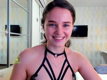 girl
        demurelixir cam image #32226