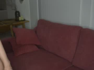 girl
        annylean cam image #6843576