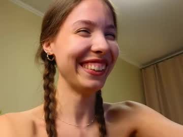 girl
        wanda_robinson cam image #6699867