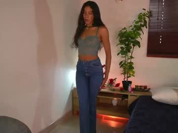 girl
        abiee__ cam image #3910516