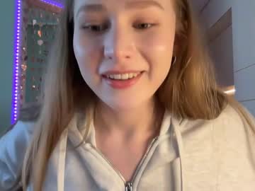 girl
        whoisalisa cam image #6826071
