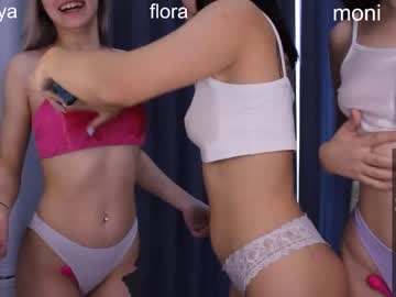 couple
        berrygirls cam image #2435675