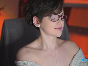girl
        tiffanyriox cam image #3352951