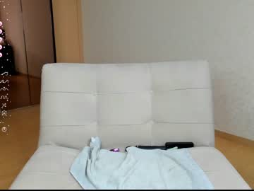 girl
        ino_lee cam image #2385147