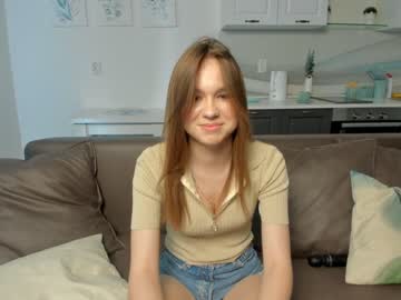 girl
        donnahunters cam image #1157631