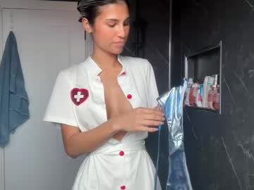 girl
        aniishaa cam image #6567935
