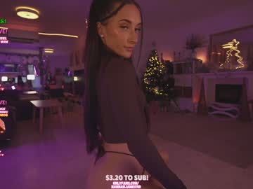 girl
        hannahjames710 cam image #5656350