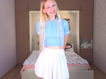 girl
        shyrubate cam image #4582437