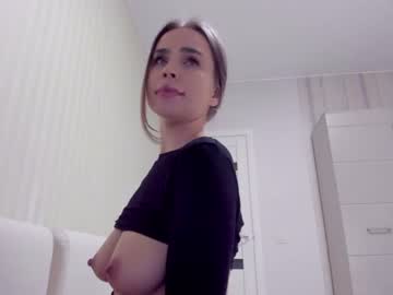 girl
        aminaswan_ cam image #1548214