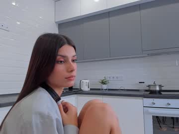 girl
        janecoxa cam image #2909514