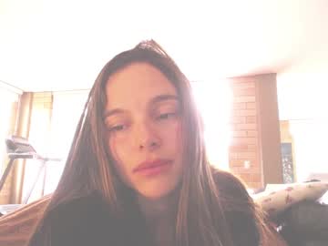 girl
        kendalltyler cam image #4311955