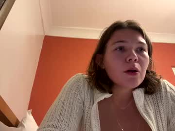 girl
        amaraelise cam image #5917495