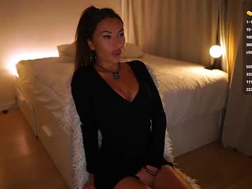 girl
        im_milla cam image #6267714