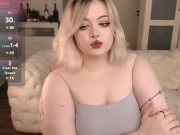 girl
        lovely_leilla cam image #6183063