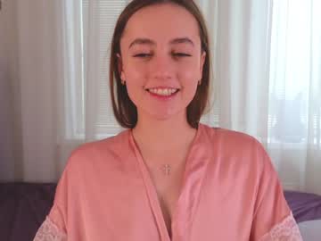 girl
        angelina_new cam image #3496231