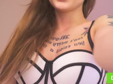 girl
        deeptalkss_ cam image #6473621