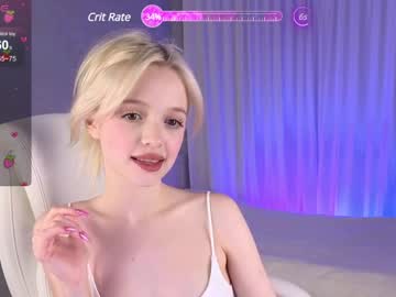 girl
        white_lol cam image #4400710