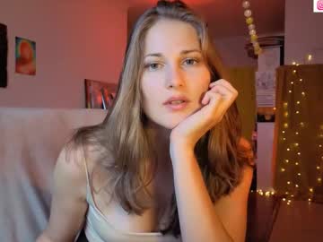 girl
        palach2323 cam image #6686439