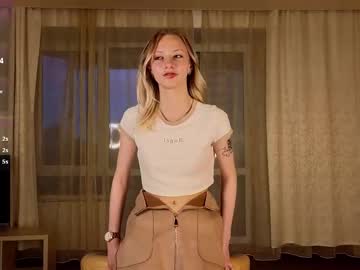 girl
        lynettedendy cam image #6872880