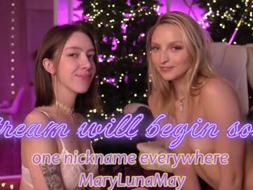 girl
        marylunamay cam image #4394355