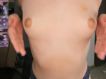 girl
        catherynhammond cam image #4471963