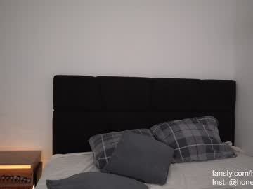 girl
        honeyyykate cam image #4685682