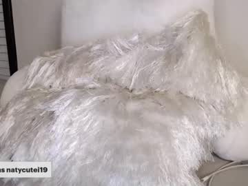 girl
        _natycutei19 cam image #1659050