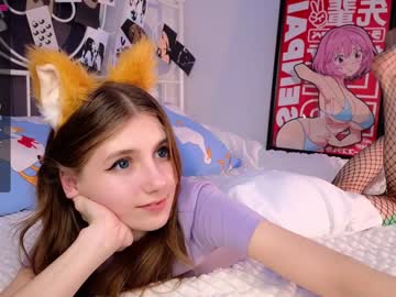 girl
        cute_fox_girl cam image #3686518