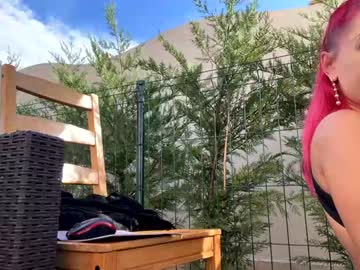 girl
        lettali cam image #4840809