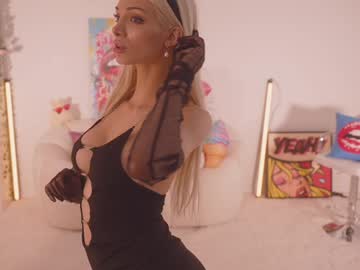 girl
        bunnydollstella cam image #5190703