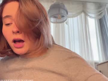 girl
        honey_sunshine cam image #6689250