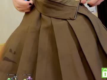 girl
        riskyteasse cam image #6172355