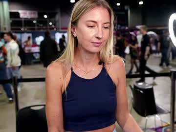 couple
        blondefoxsilverfox cam image #1376685