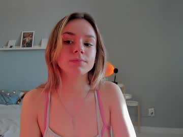girl
        devilmayshy cam image #1036410