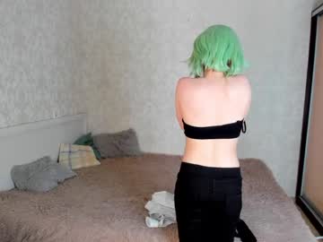 girl
        lindaarcher cam image #1818306