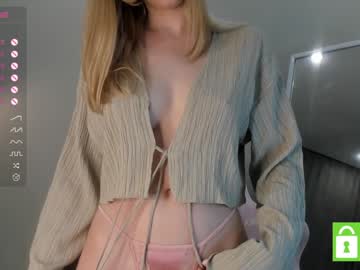 girl
        taitfollin cam image #4924093