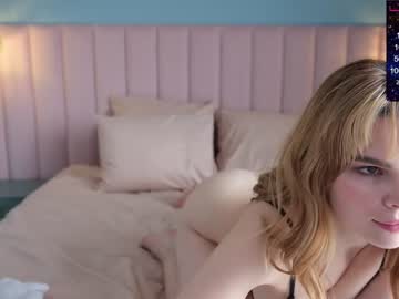 girl
        love_you_to123 cam image #1869736