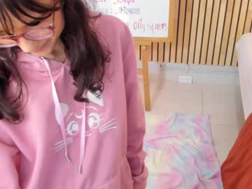 girl
        little_effy18 cam image #946029
