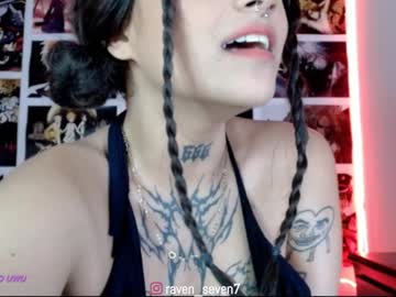girl
        ravenseven7 cam image #4517433