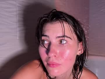 girl
        helensheaven cam image #4838425