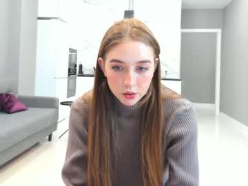 girl
        susanwests cam image #2711206