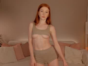 girl
        leahsthetics cam image #4020939