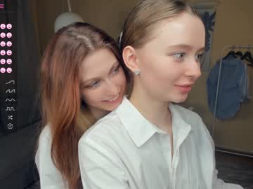 couple
        _hollydolly_ cam image #3034295