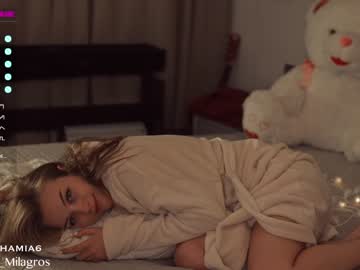 girl
        mia_milagros cam image #2145714